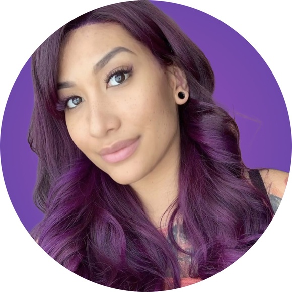 Meet your Posher, Jade - Picture 1 of 1